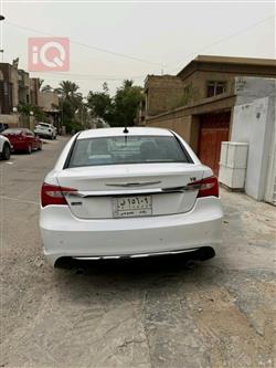 کرایسلەر 200